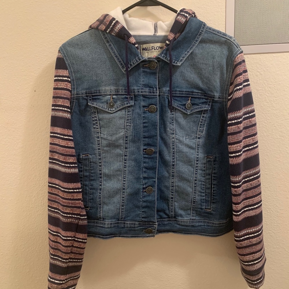 Wall Flower Authentic Denim jacket: XL
